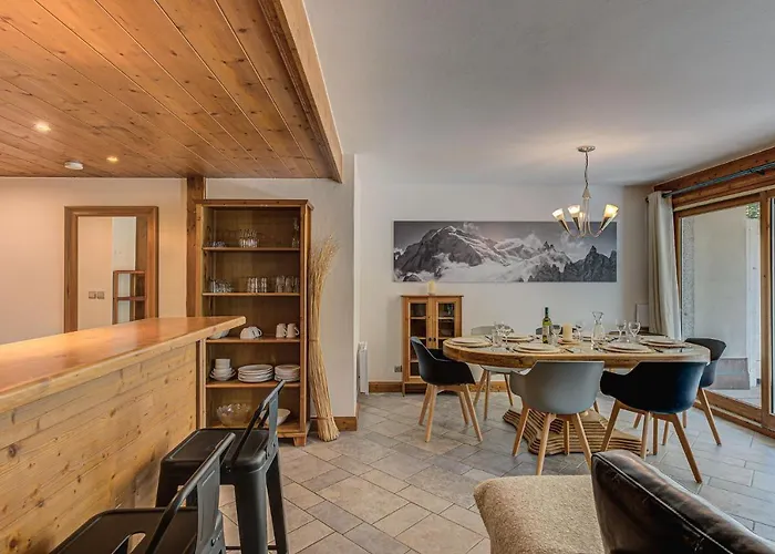 Vallet 1, Alpes Travel, Old Town, Sleeps 6 דירה שאמוני